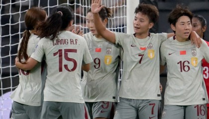 在线体育娱乐平台-中国女足赢2-0仅一夜 真相曝光！主帅公开甩锅球员 出线形势有变